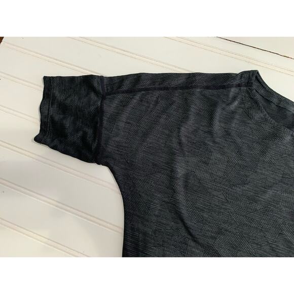 Nike Shirt Womens X-Small Black DriFit Medalist Running Top Long Sleeve Workout - Picture 5 of 8